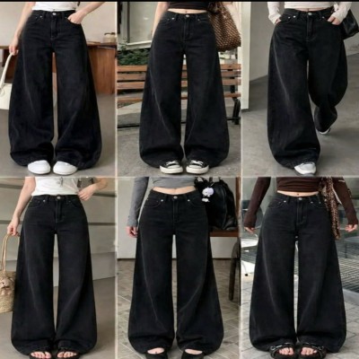 Ladies premium  PURE BLACK  baggy jeans